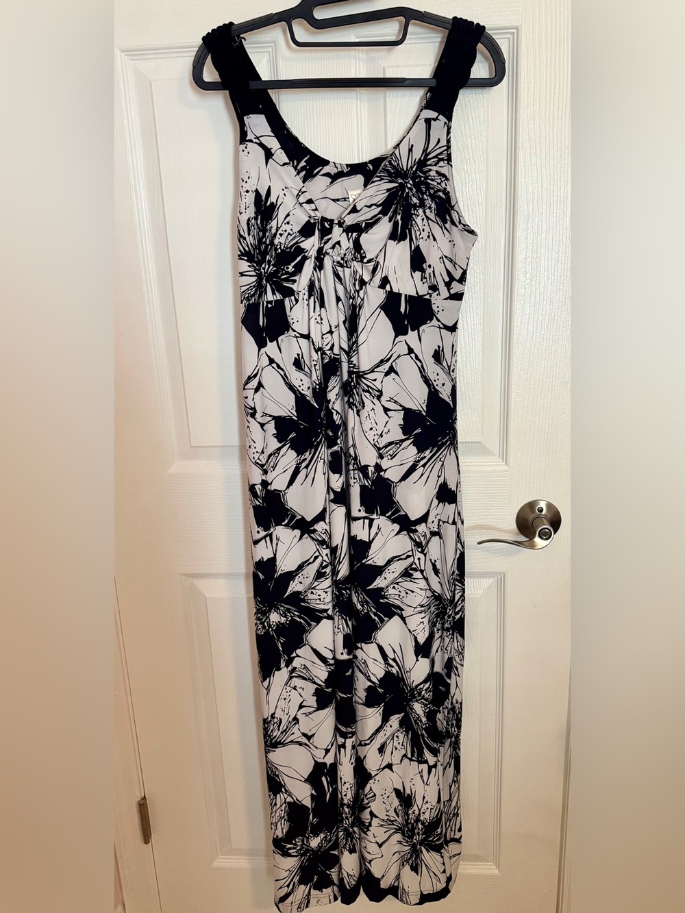 Emma & Michele Black/White Floral Abstract Maxi Dress Sz 10